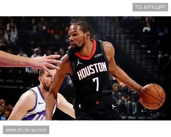 老将杜兰特里程碑夜空砍，生涯总得分超张伯伦