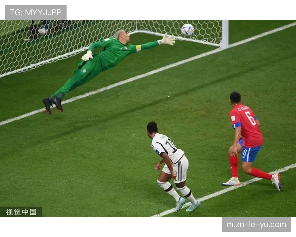 半场战报：尼斯1-0领先兰斯，拉博德头球破门